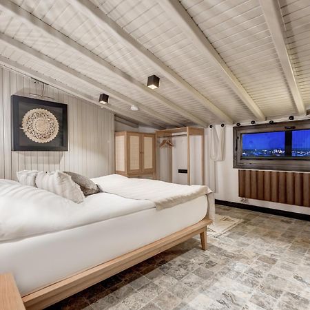 Parna Hotel Cunda Стая снимка