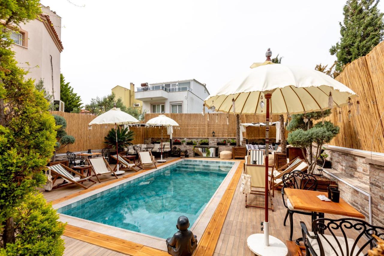 Parna Hotel Cunda Екстериор снимка