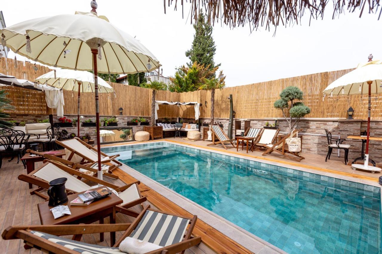 Parna Hotel Cunda Екстериор снимка