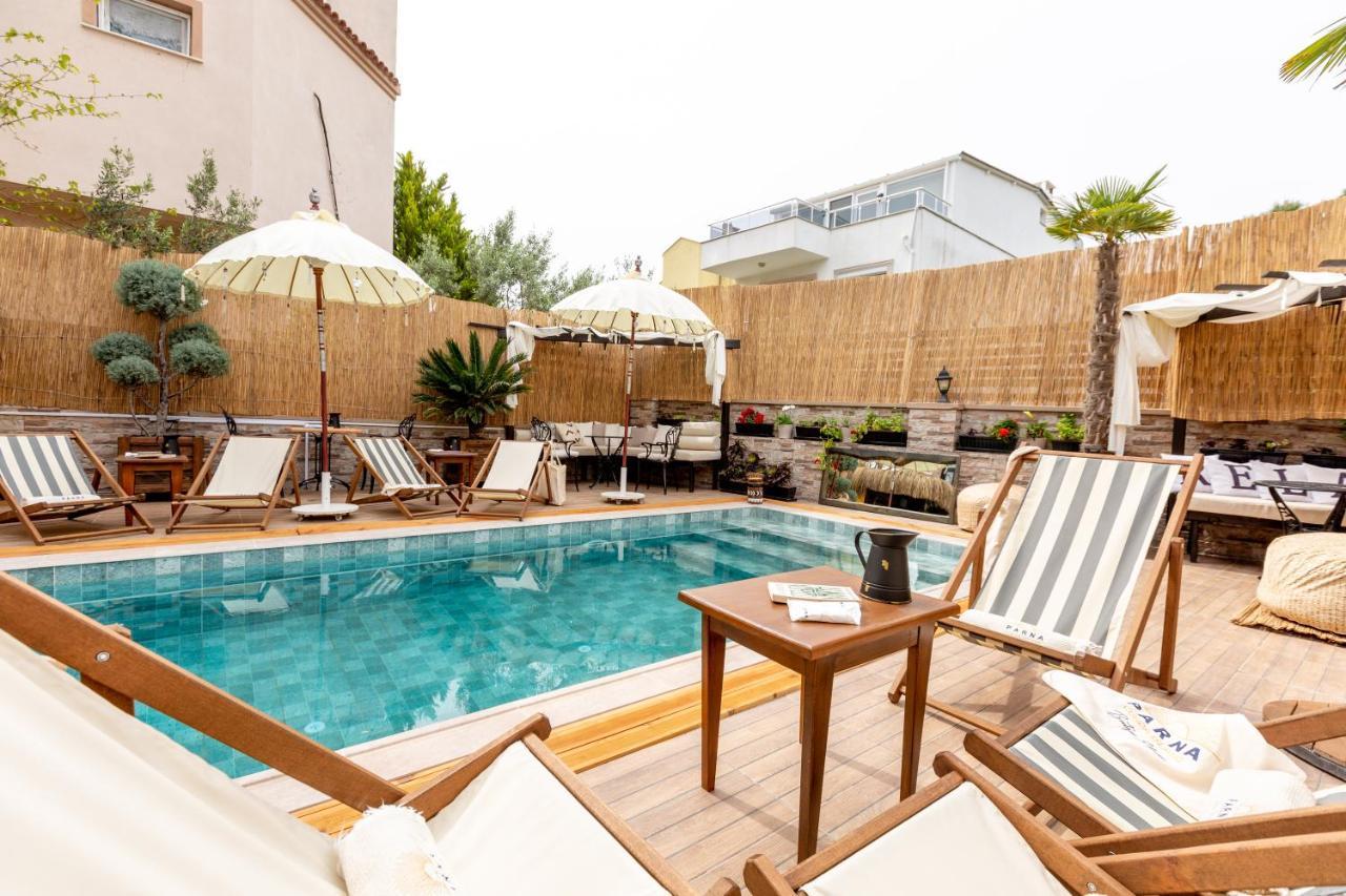 Parna Hotel Cunda Екстериор снимка