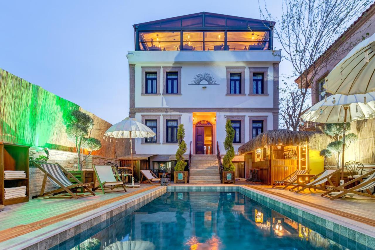 Parna Hotel Cunda Екстериор снимка