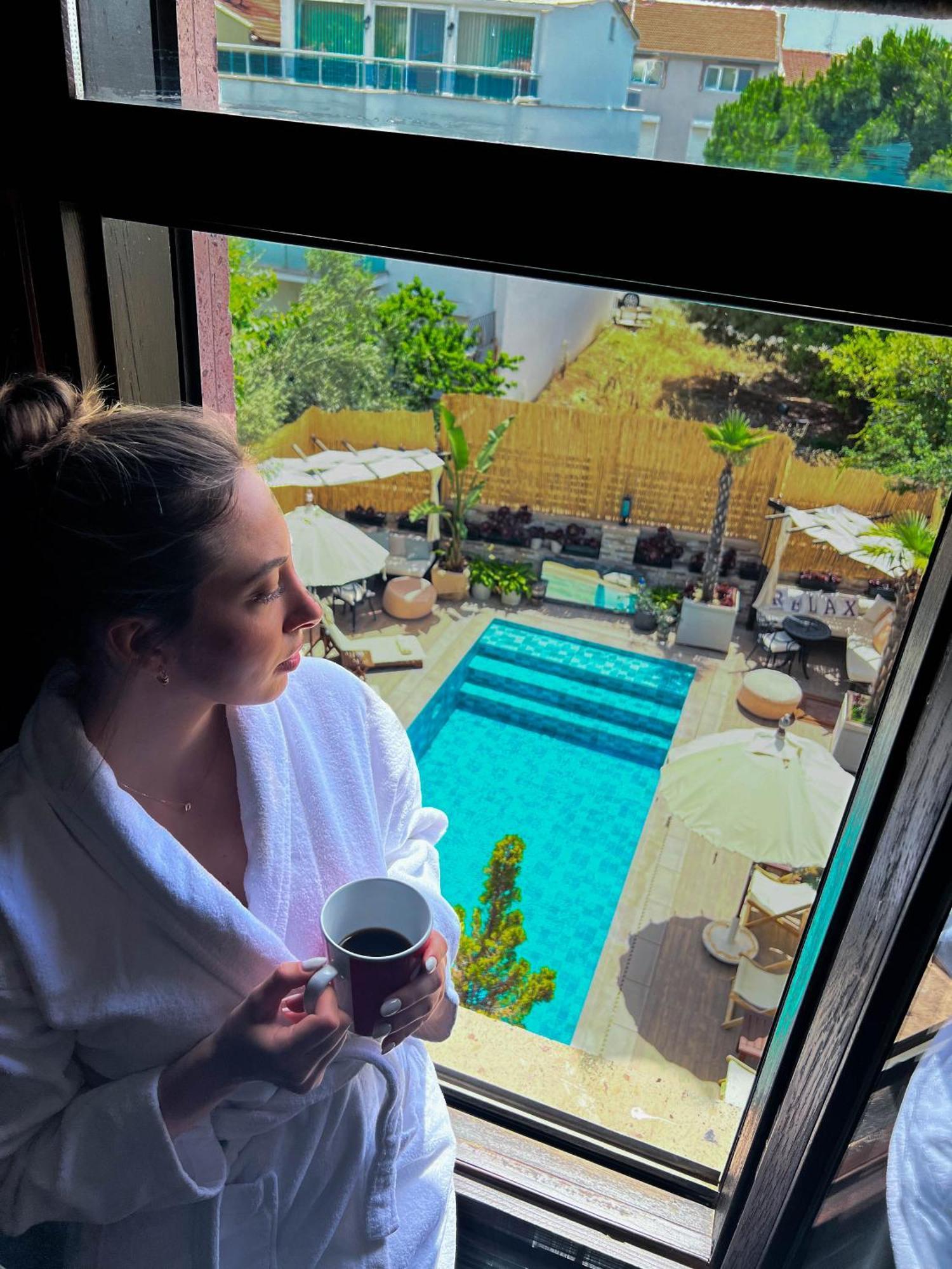 Parna Hotel Cunda Стая снимка